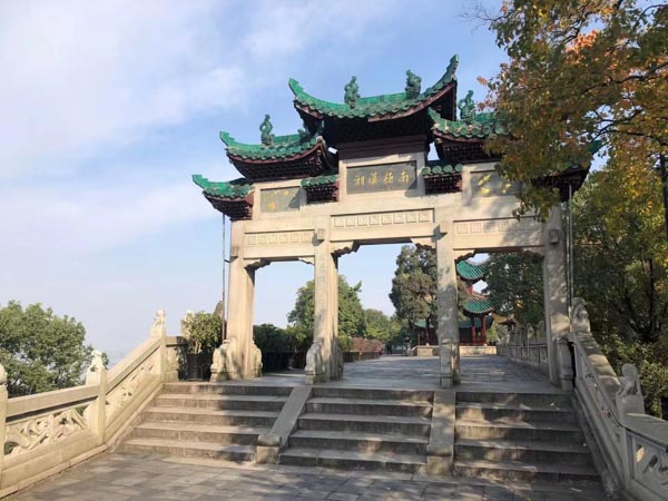 深圳離婚房產(chǎn)律師來講講婚前購買的房屋婚后加名如何認定歸屬