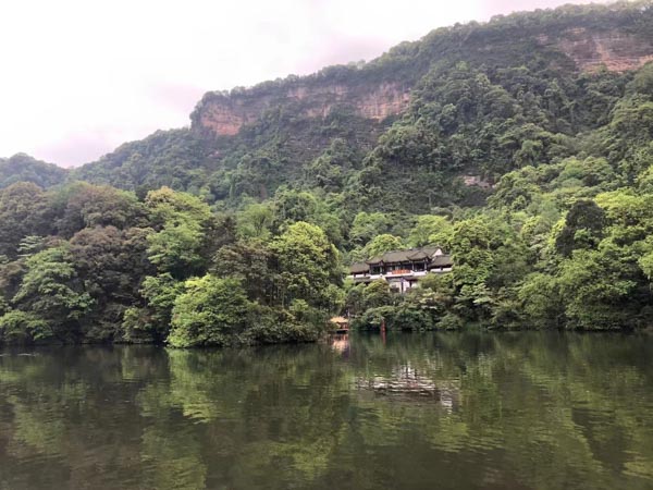 一方以個人財產(chǎn)購買的房屋歸誰？深圳離婚房產(chǎn)律師來回答