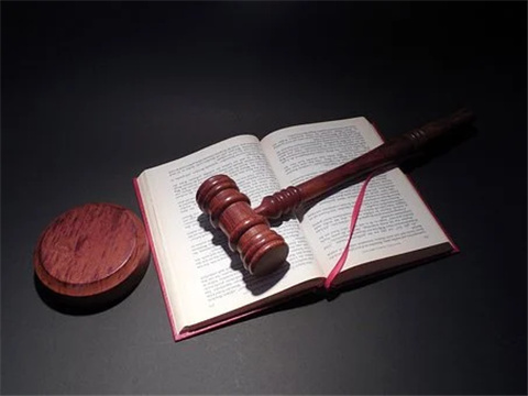 東門律師談如何理解婚內(nèi)奸淫不滿十四周歲幼女